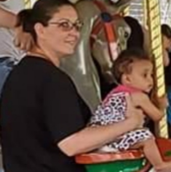 Meet your Posher, Dana - Picture 3 of 8